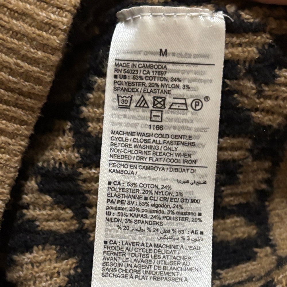 Old Navy Leopard-Print Button Cardigan - Tan & Black - Picture 6 of 6